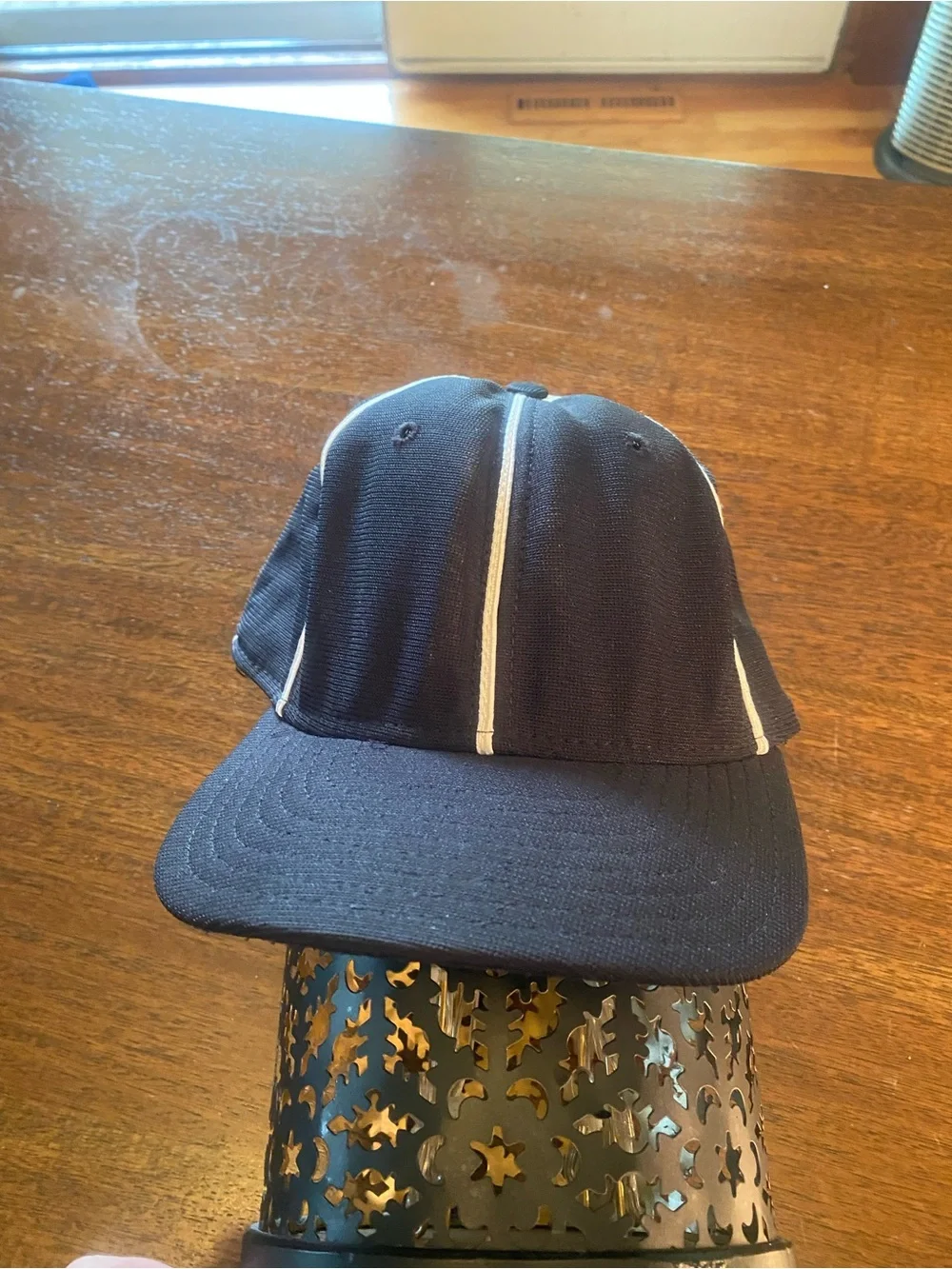 New Era referee / umpire black and white fitted baseball cap hat 7-3/8 EUC